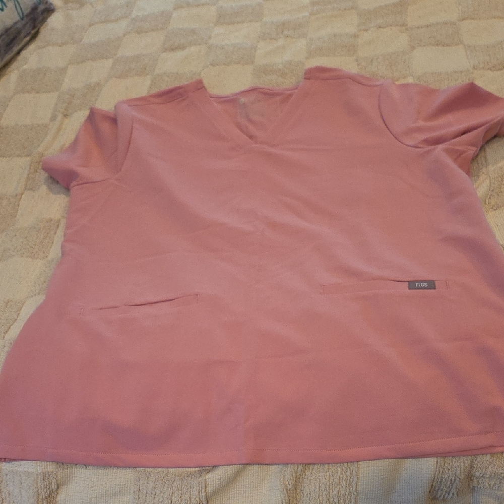 Figs Rose V-Neck Scrub Top